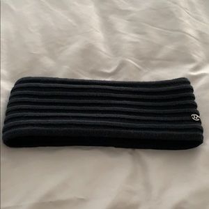 Lululemon sweet and Sherpa ear warmer